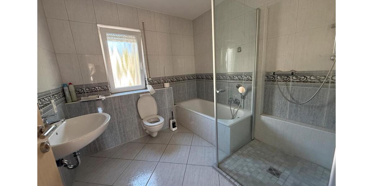 Erdgeschoßwohnung Wetzlar Dutenhofen - 3 Zimmer, 94 m&sup2;, 1.100&euro; | Angebot:26676017