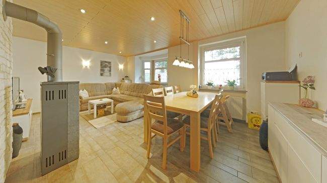 Einfamilienhaus Wetzlar - 4 Zimmer, 159 m&sup2;, 299.000&euro; | Angebot:25662031