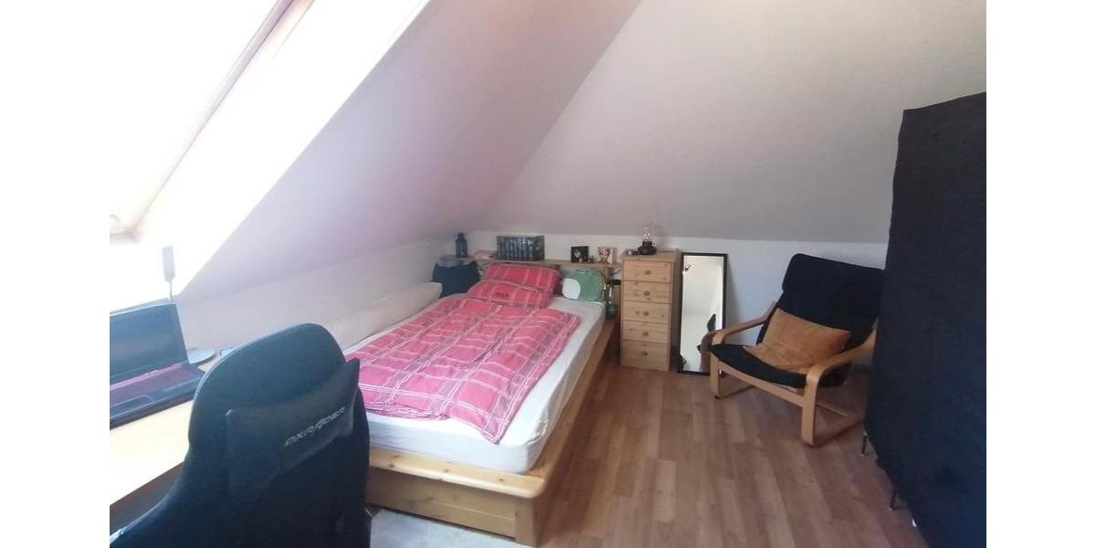 Dachgeschoßwohnung Lollar - 3 Zimmer, 1.150&euro; | Angebot:22897257
