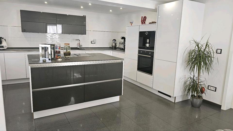 Einfamilienhaus Lich - 5 Zimmer, 150 m&sup2;, 350.000&euro; | Angebot:25286994