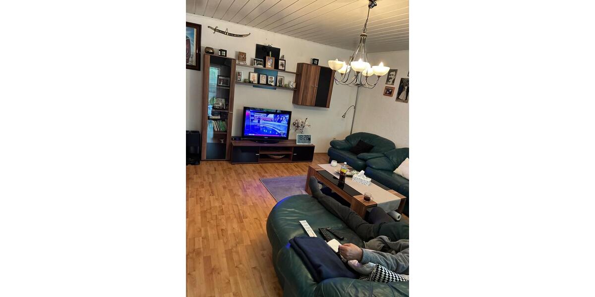 Etagenwohnung Aßlar - 4 Zimmer, 95 m&sup2;, 1.150&euro; | Angebot:26663195