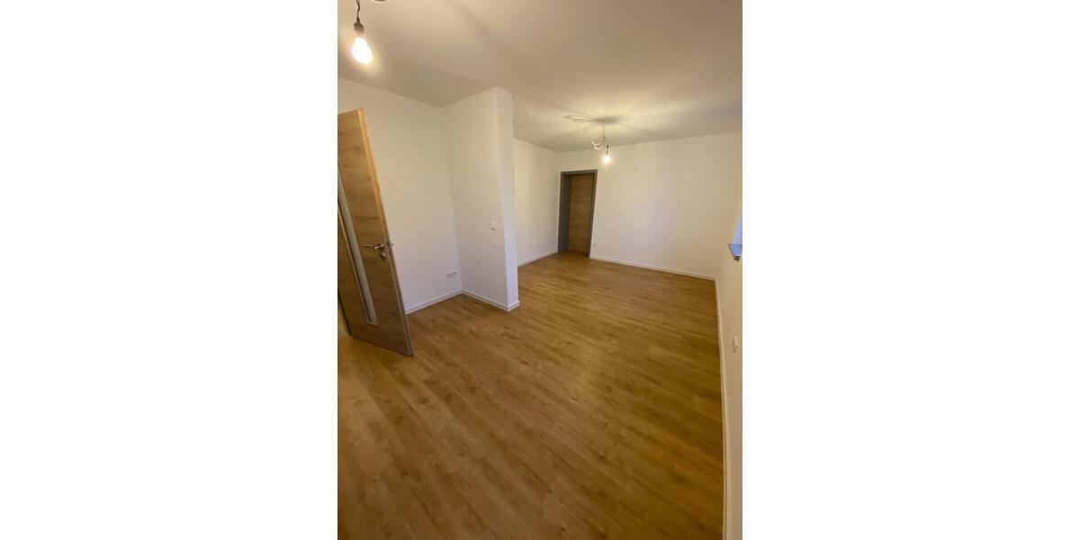 Erdgeschoßwohnung Laubach - 3 Zimmer, 100 m&sup2;, 800&euro; | Angebot:25171315