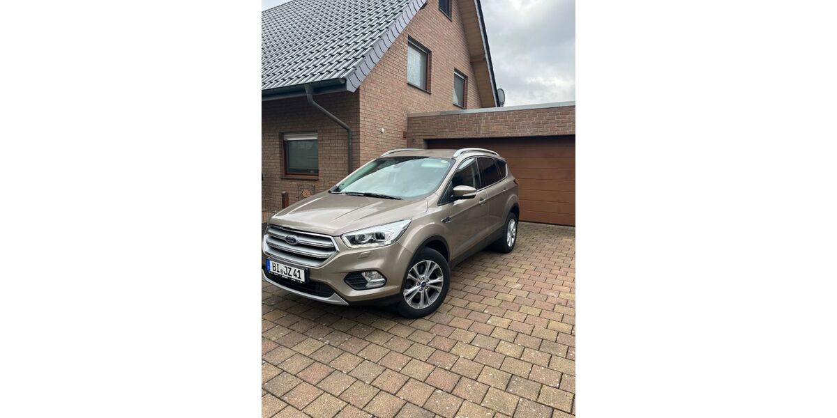Ford Kuga 88.000 km 16.900 &euro; Marburg 35037