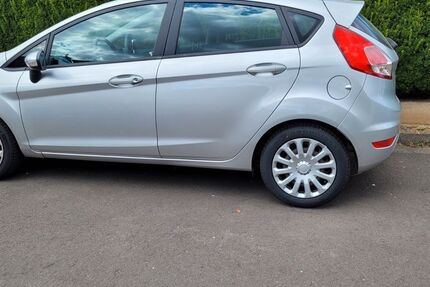 Ford Fiesta 123.999 km 5.400 &euro; Marburg 35043