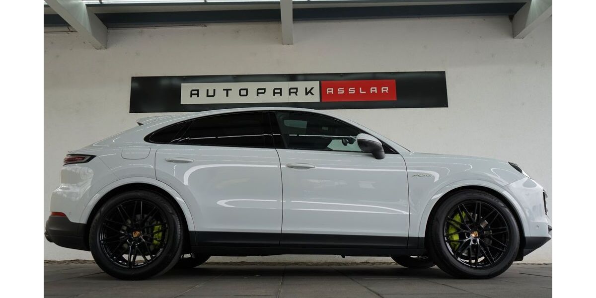 Porsche Cayenne 19.350 km 106.880 &euro; Asslar 35614