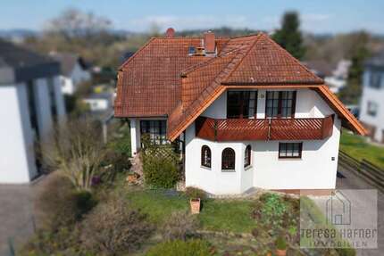 Haus Ober-Mörlen Mörlen - 7 Zimmer, 194 m&sup2;, 699.000&euro; | Angebot:25887447