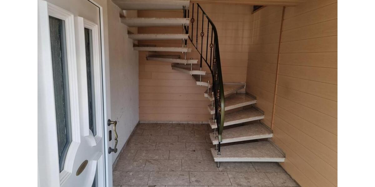 Einfamilienhaus Wetzlar Münchholzhausen - 11 Zimmer, 214 m&sup2;, 290.000&euro; | Angebot:25831549