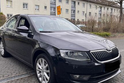 Skoda Octavia 117.000 km 10.900 &euro; Gießen 35394