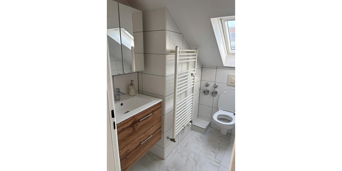 Dachgeschoßwohnung Gießen Wieseck - 4 Zimmer, 75 m&sup2;, 1.000&euro; | Angebot:26420267