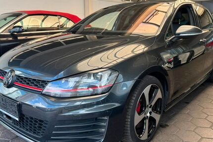 VW Golf 132.000 km 14.999 &euro; Münzenberg Gambach 35516