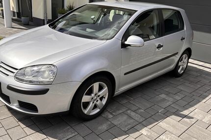 VW Golf 196.600 km 2.800 &euro; Butzbach 35510