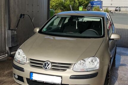 VW Golf 112.954 km 5.100 &euro; Usingen 61250