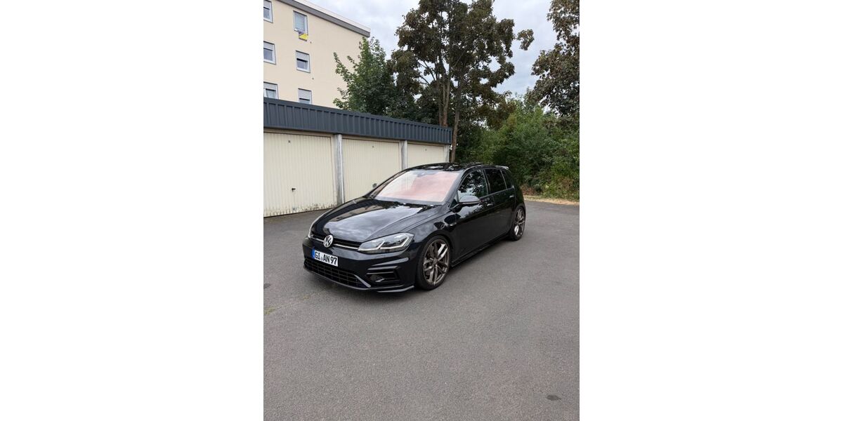 VW Golf 131.300 km 22.999 &euro; Langgöns 35428