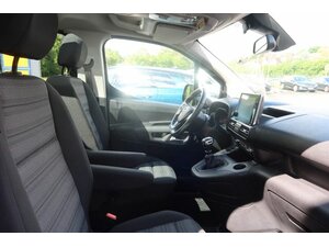 Opel Combo Life E Ultimate 58.500 km 20.990 &euro; Bad Endbach 35080