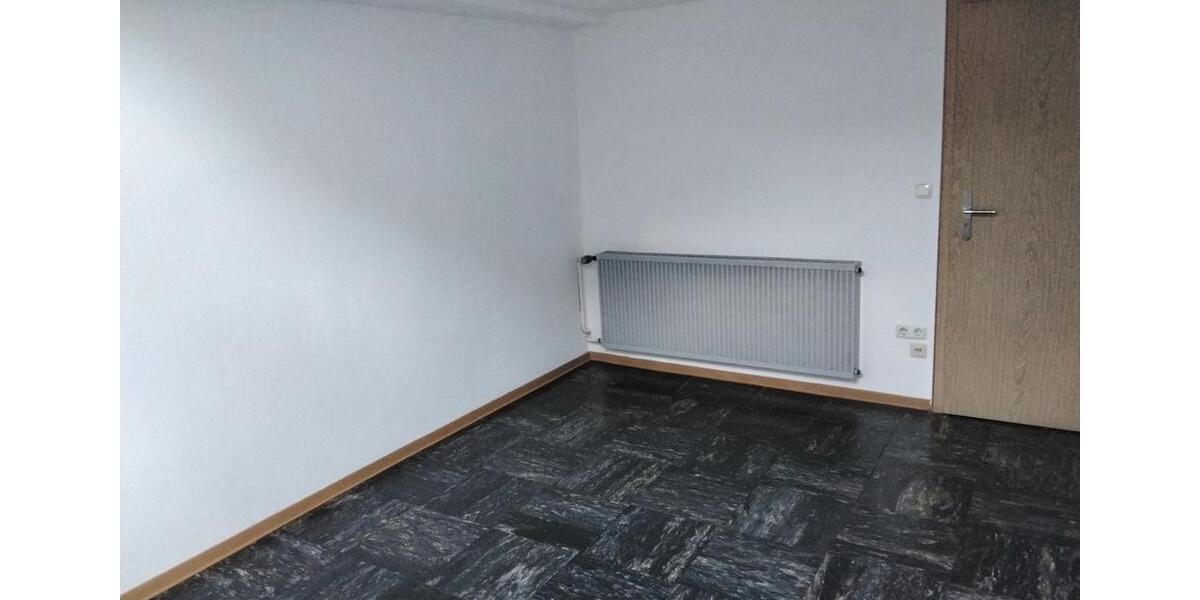 Dachgeschoßwohnung Gießen Allendorf - 1 Zimmer, 22 m&sup2;, 140&euro; | Angebot:26478413