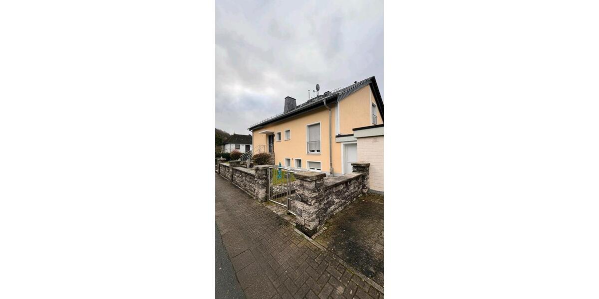 Erdgeschoßwohnung Löhnberg - 3 Zimmer, 110 m&sup2;, 750&euro; | Angebot:25323831