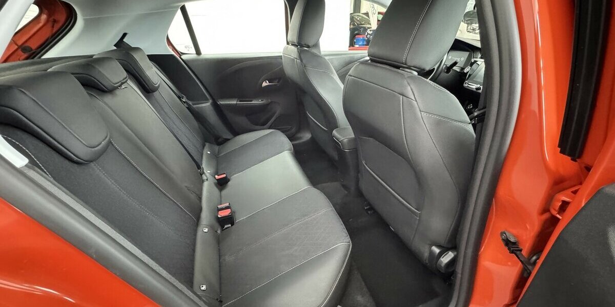 Opel Corsa e Elegance 1.Hand 136 50 kWh Sitzhzg 45.999 km 14.870 &euro; Lich 35423