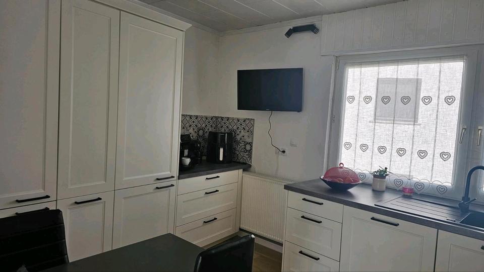 Mehrfamilienhaus, Wohnhaus Lich - 9 Zimmer, 160 m&sup2;, 330.000&euro; | Angebot:25876197