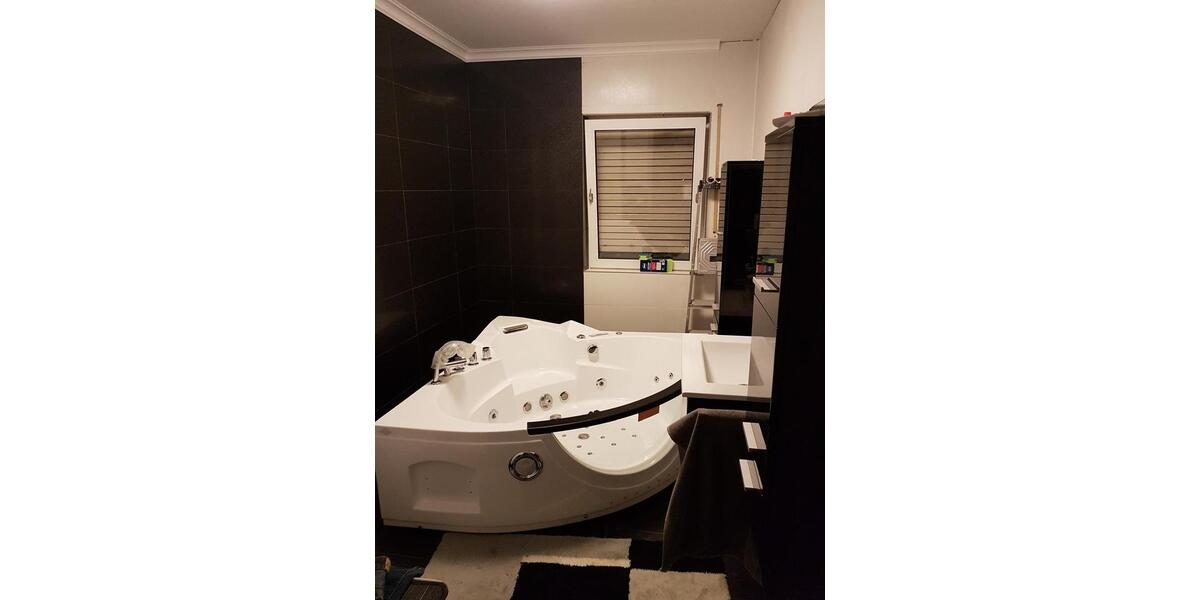 Einfamilienhaus Bad Endbach - 6 Zimmer, 230 m&sup2;, 1.300&euro; | Angebot:26604947