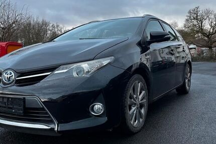 Toyota Auris 141.549 km 9.500 &euro; Gießen 35396