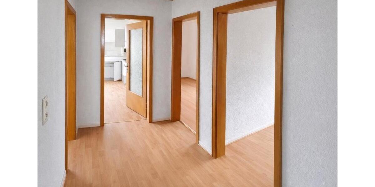 Dachgeschoßwohnung Bad Endbach - 3 Zimmer, 97 m&sup2;, 836&euro; | Angebot:25634108