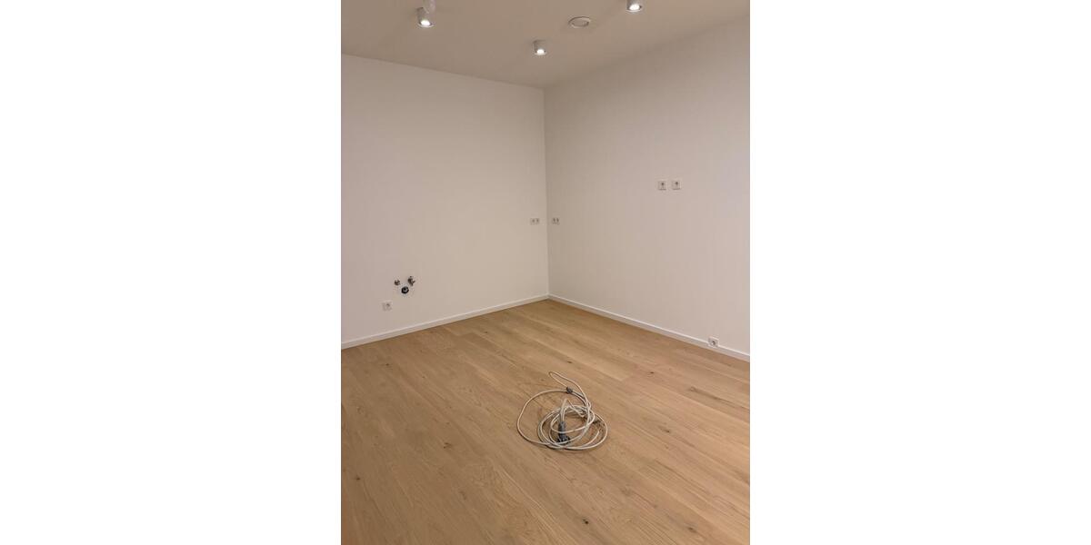 Hochparterre Marburg - 3 Zimmer, 115 m&sup2;, 1.900&euro; | Angebot:25636430