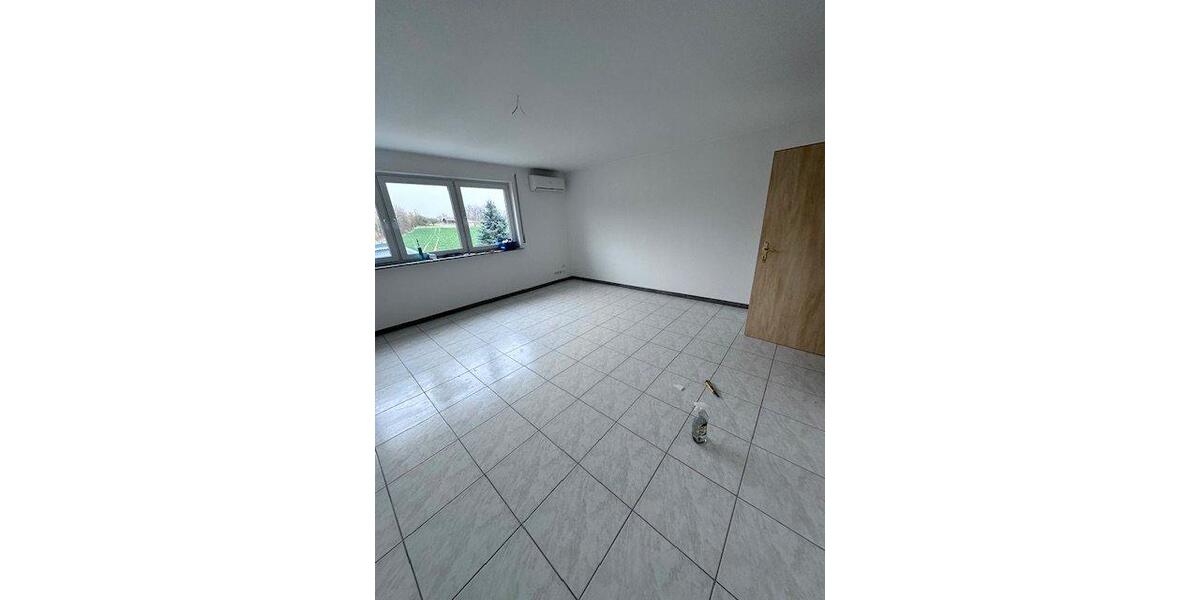 Dachgeschoßwohnung Hungen - 4 Zimmer, 104 m&sup2;, 900&euro; | Angebot:25977131