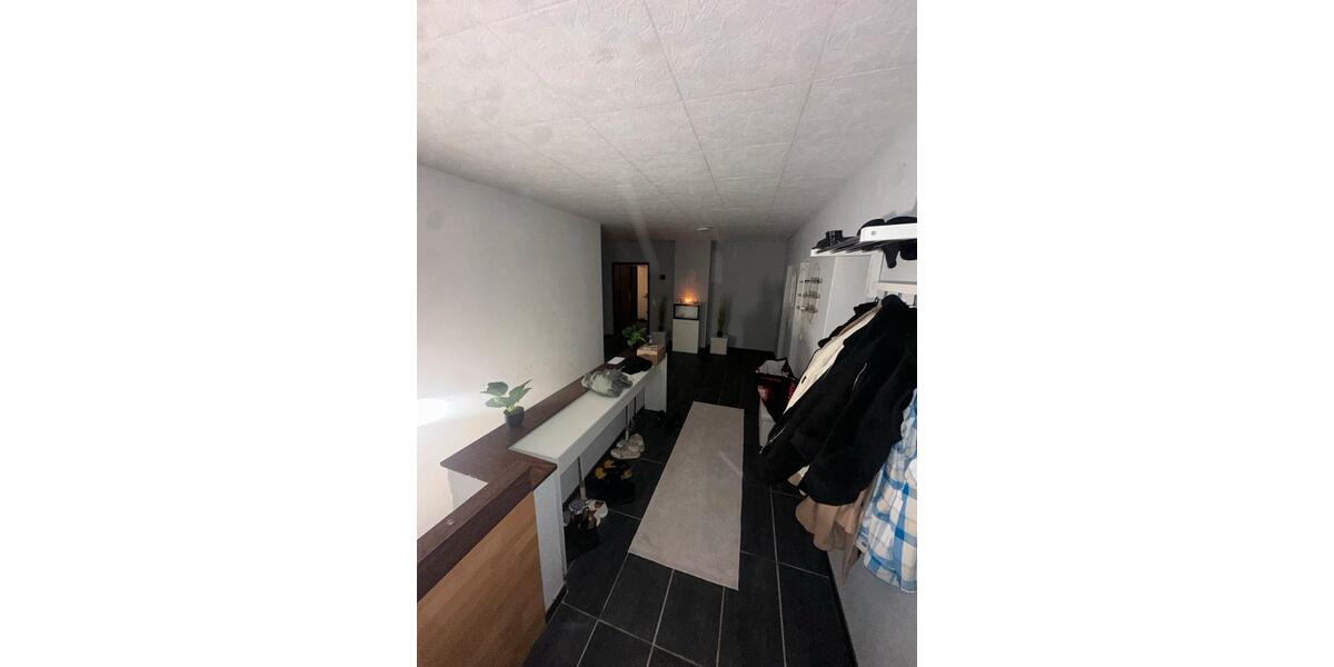 Bungalow Lohra - 4 Zimmer, 200 m&sup2;, 1.500&euro; | Angebot:25525289