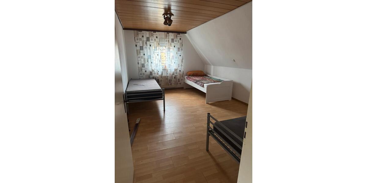 Etagenwohnung Bischoffen - 6 Zimmer, 120 m&sup2;, 1.000&euro; | Angebot:25856376