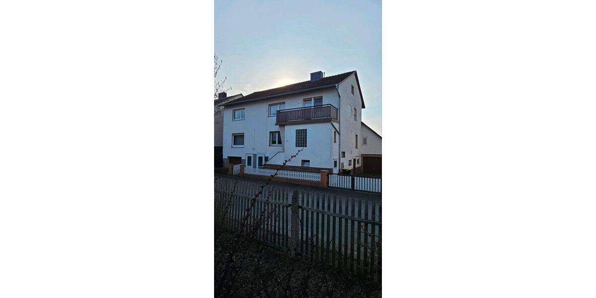 Einfamilienhaus Marburg Cappel - 8 Zimmer, 210 m&sup2;, 340.000&euro; | Angebot:26763170