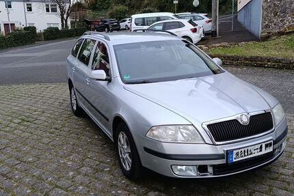 Skoda Octavia 238.400 km 2.900 &euro; Biebertal 35444