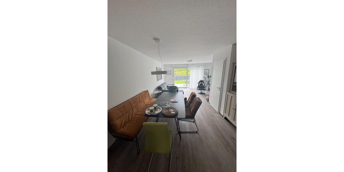 Reihenhaus Bad Endbach - 6 Zimmer, 128 m&sup2;, 1.350&euro; | Angebot:24417848