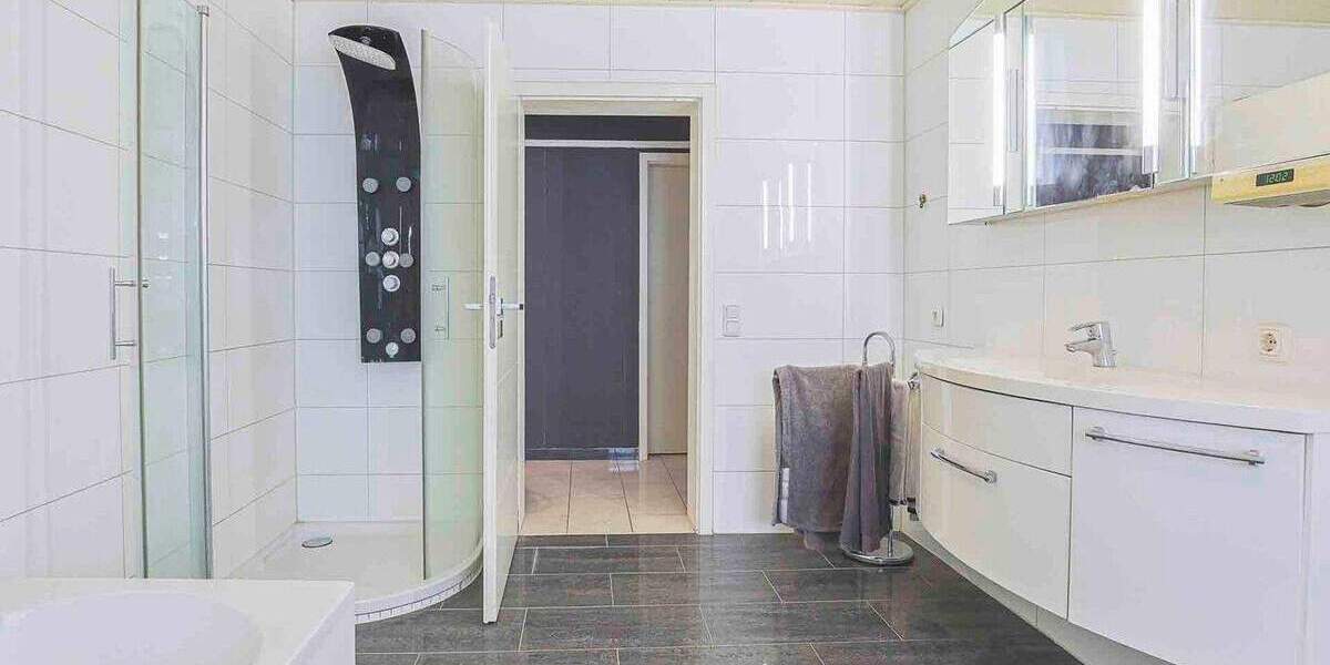 Einfamilienhaus Biebertal Rodheim-Bieber - 5 Zimmer, 142 m&sup2;, 695.000&euro; | Angebot:25837948