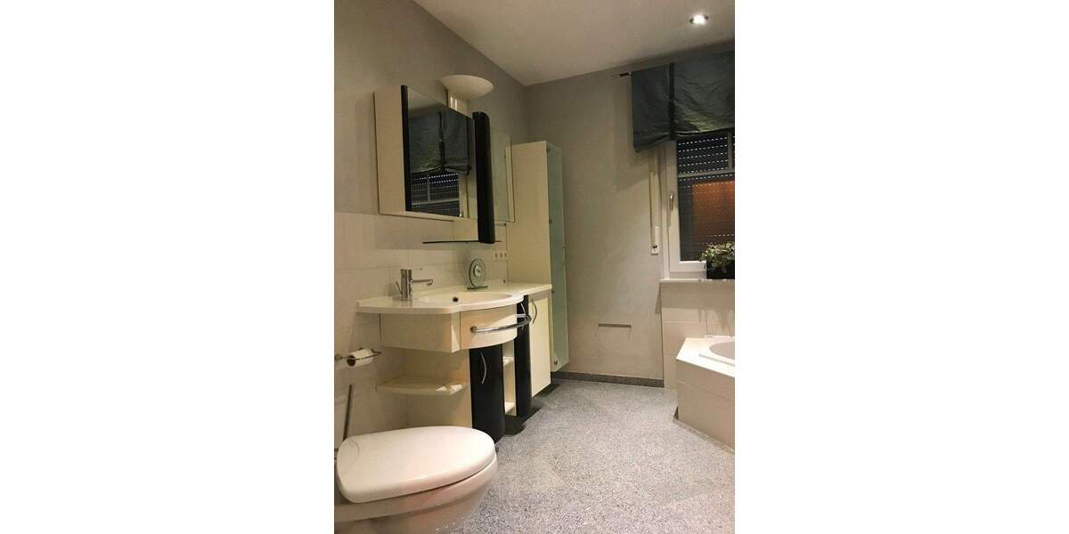 Mehrfamilienhaus, Wohnhaus Gladenbach nahe Marburg Frohnhausen - 7 Zimmer, 175 m&sup2;, 585.000&euro; | Angebot:25719248