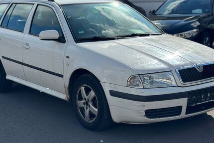 Skoda Octavia 320.073 km 598 &euro; Ober Mörlen 61239