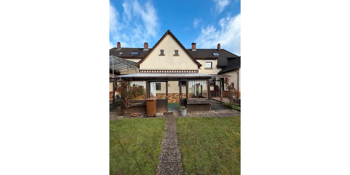 Reihenhaus Wetzlar Altenberger Straße - 8 Zimmer, 188 m&sup2;, 355.000&euro; | Angebot:26039509