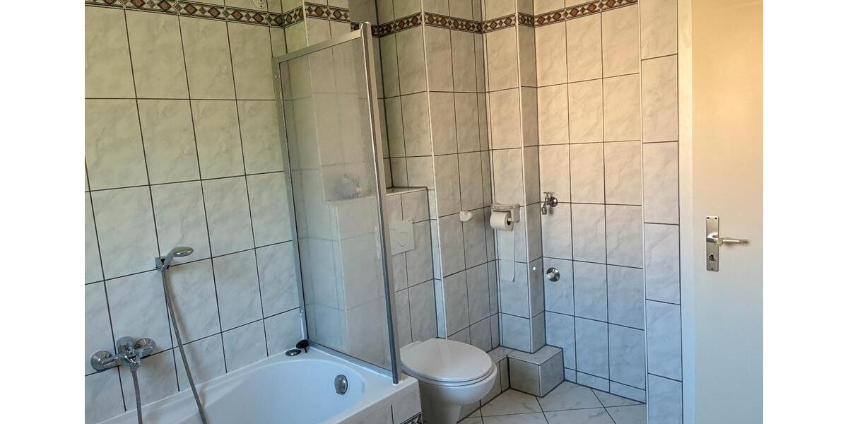 Etagenwohnung Marburg Biegenviertel - 4 Zimmer, 79 m&sup2;, 1.000&euro; | Angebot:26562130