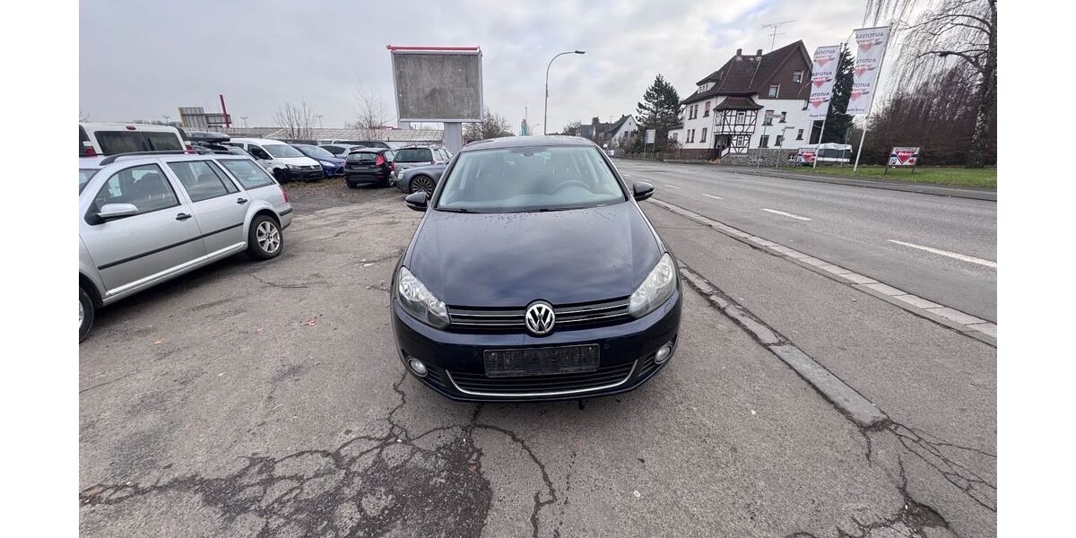 VW Golf 176.000 km 5.900 &euro; Hungen 35410