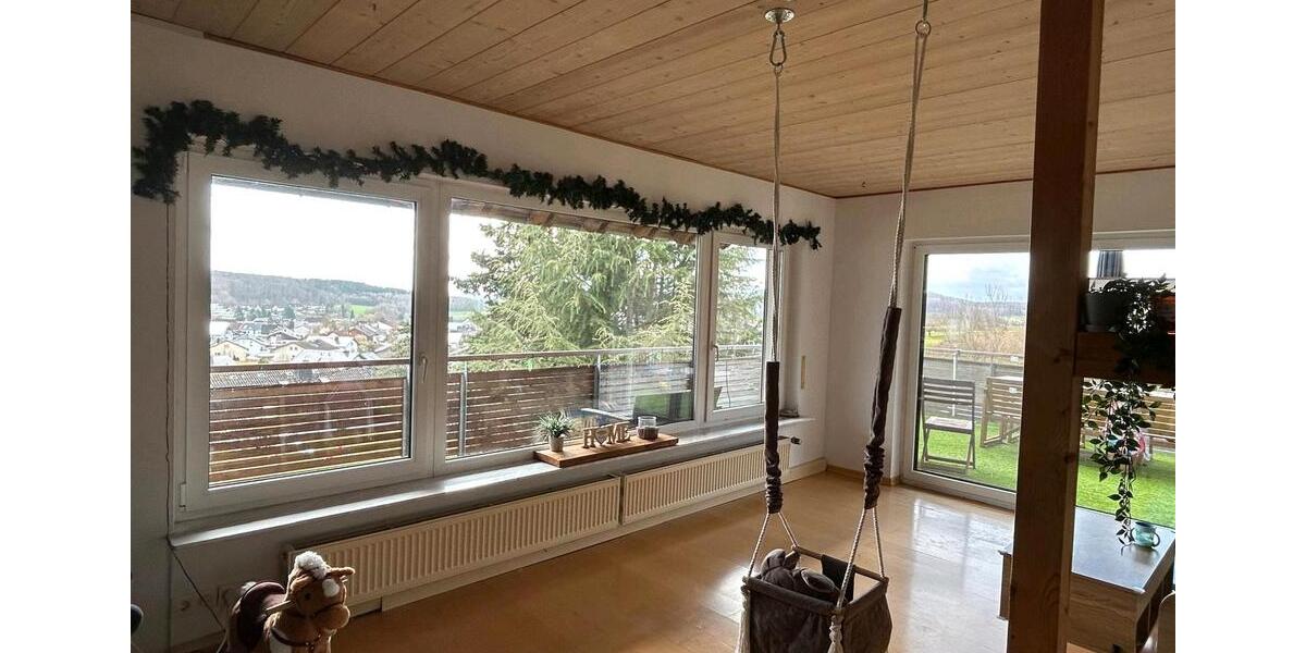 Etagenwohnung Biebertal - 7 Zimmer, 186 m&sup2;, 1.200&euro; | Angebot:26040470