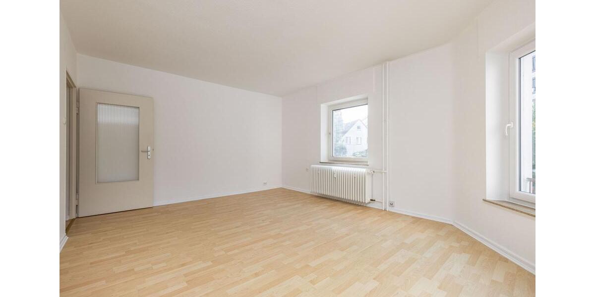 Etagenwohnung Gießen - 2 Zimmer, 65 m&sup2;, 990&euro; | Angebot:25980802