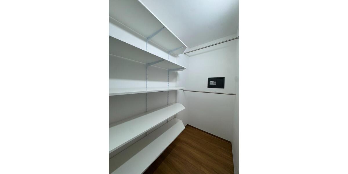 Etagenwohnung Gladenbach - 2 Zimmer, 81 m&sup2;, 820&euro; | Angebot:26664719