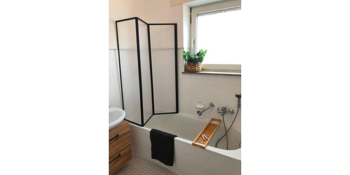 Etagenwohnung Bad Nauheim - 2 Zimmer, 50 m&sup2;, 825&euro; | Angebot:26634695