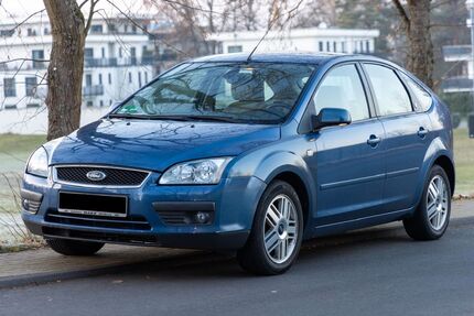 Ford Focus 80.000 km 2.700 &euro; Wettenberg 35435