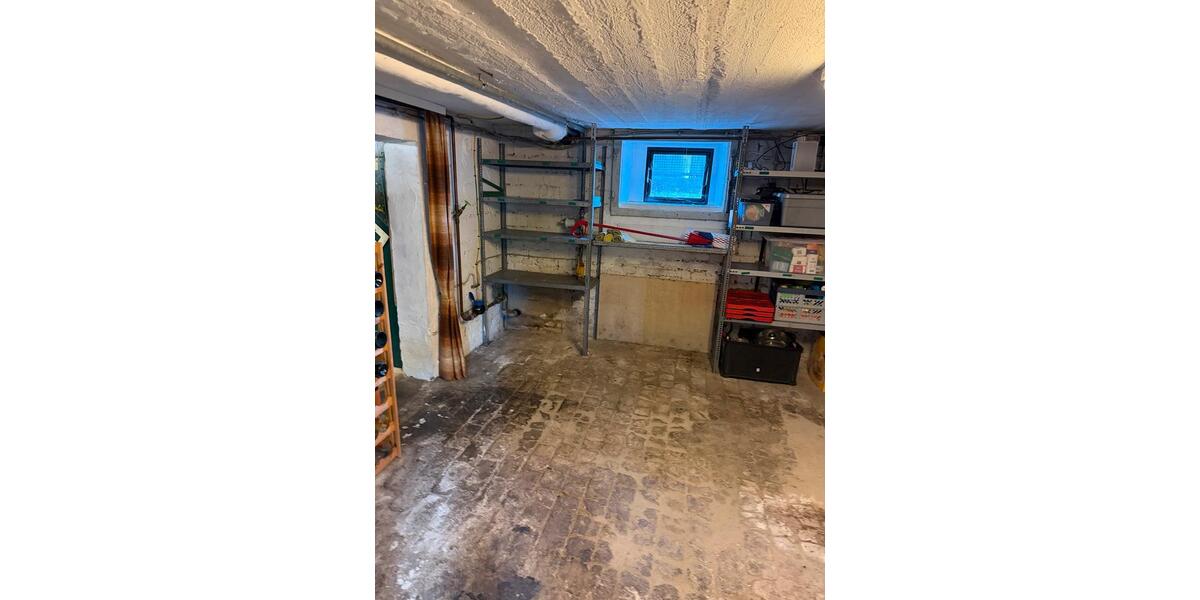 Reihenhaus Wetzlar Altenberger Straße - 8 Zimmer, 188 m&sup2;, 355.000&euro; | Angebot:26039509