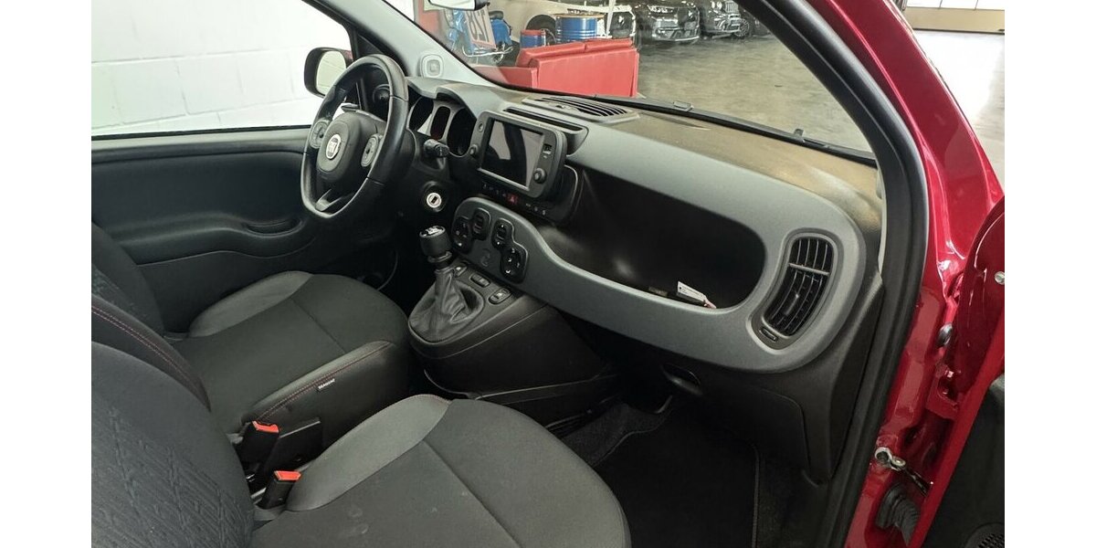 Fiat Panda Cross Red 1.0 Hybrid 1.Hand Neuwertig! 38.820 km 12.220 &euro; Lich 35423