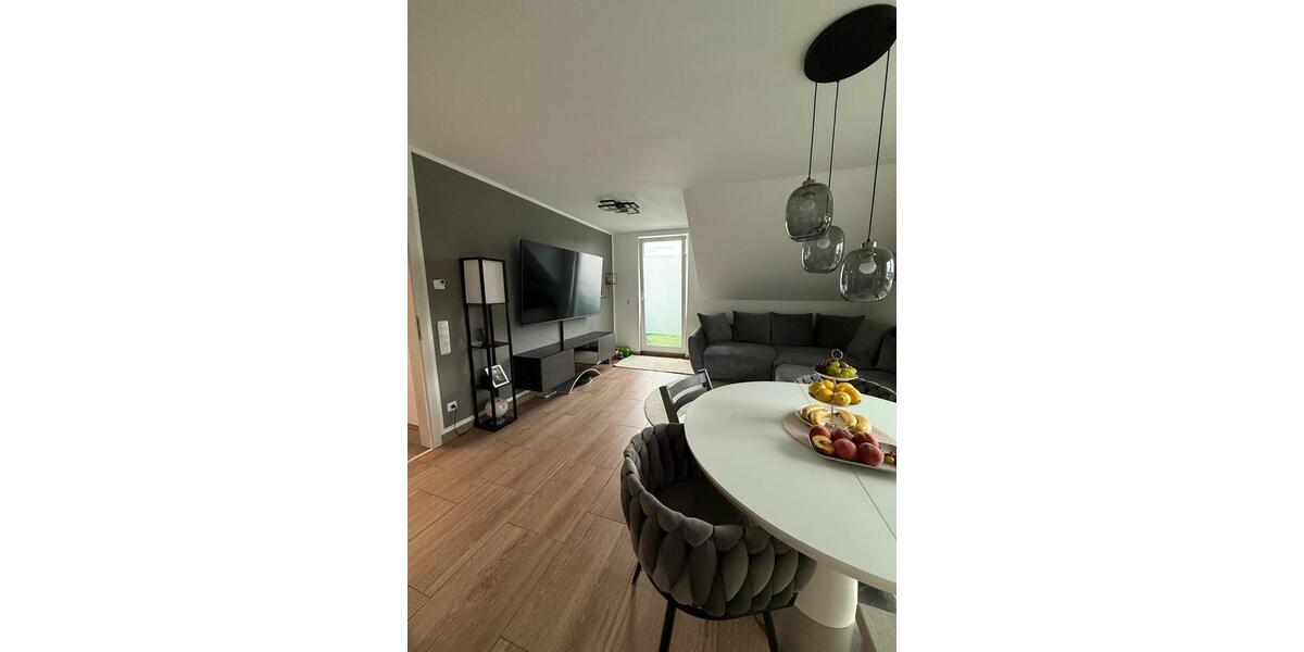 Dachgeschoßwohnung Biebertal - 4 Zimmer, 81 m&sup2;, 339.000&euro; | Angebot:25652626