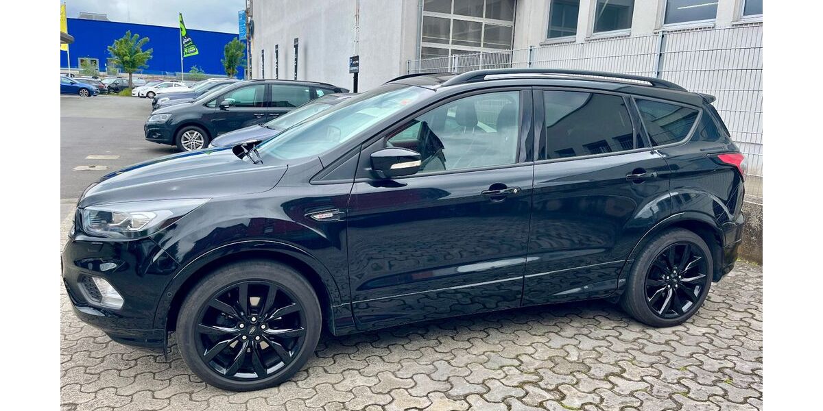 Ford Kuga 96.000 km 12.600 &euro; Wetzlar 35580