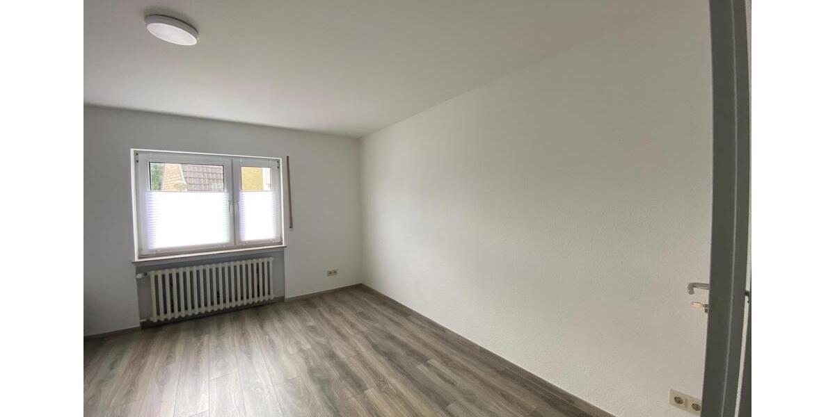 Etagenwohnung Staufenberg - 1 Zimmer, 15 m&sup2;, 315&euro; | Angebot:25845619