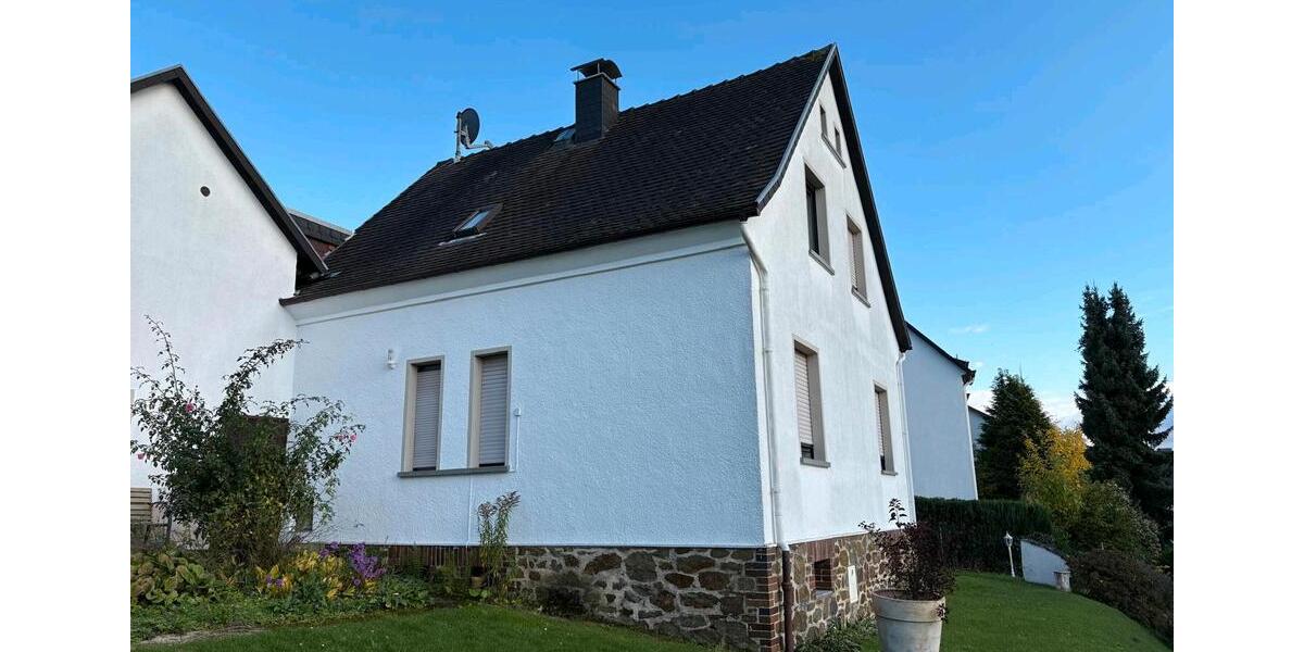 Einfamilienhaus Lahnau - 5 Zimmer, 175 m&sup2;, 320.000&euro; | Angebot:27081680