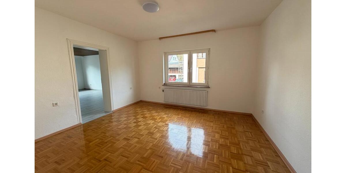 Etagenwohnung Leun - 3 Zimmer, 85 m&sup2;, 630&euro; | Angebot:26679019